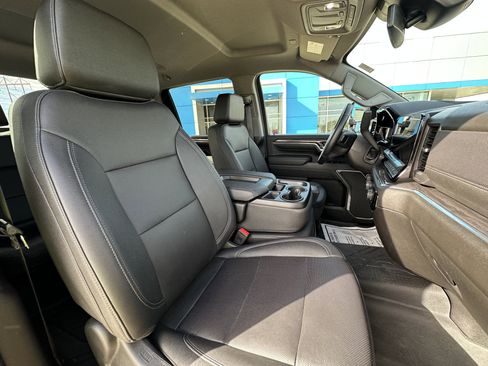 Used 2024 Chevrolet Silverado 3500 LTZ image 39