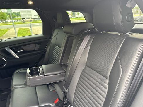 Used 2020 Land Rover Discovery Sport SE AWD/4WD image 17