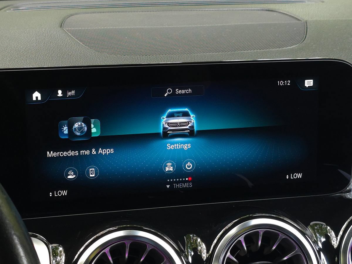 Used 2023 Mercedes-Benz EQB 300 4MATIC w/ Pinnacle Package image 35
