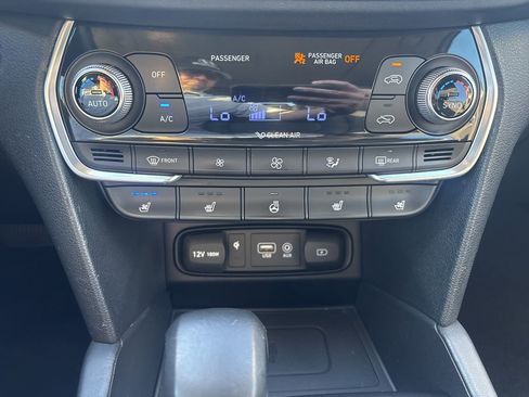 Used 2019 Hyundai Santa Fe FWD image 26