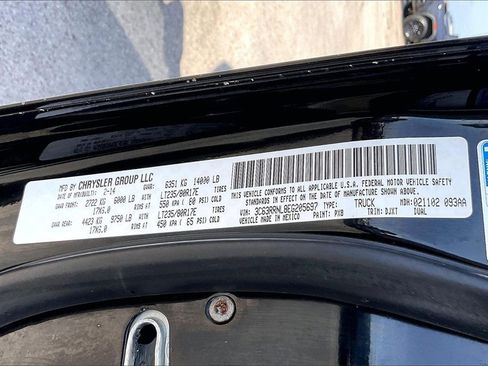 Used 2014 RAM 3500 Laramie Longhorn image 16