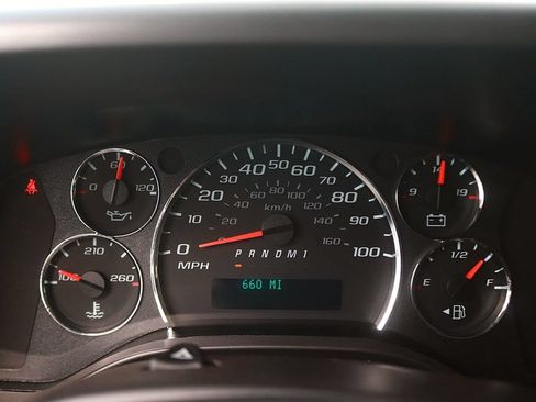 Used 2025 Chevrolet Express 3500 LT w/ LT Preferred Equipment Group RWD image 17