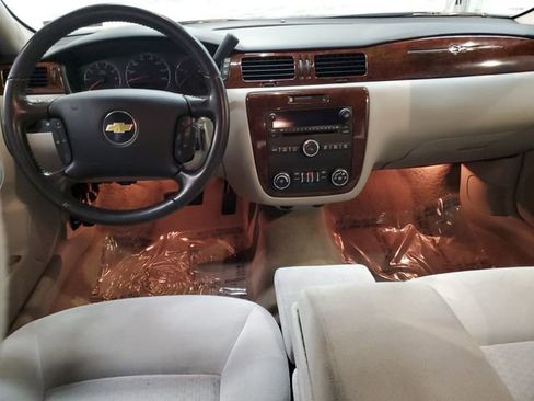 Used 2011 Chevrolet Impala LT image 13