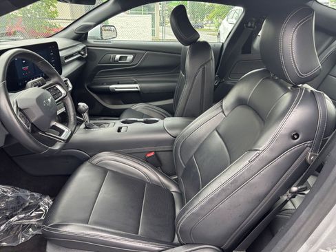 Used 2024 Ford Mustang Premium image 25