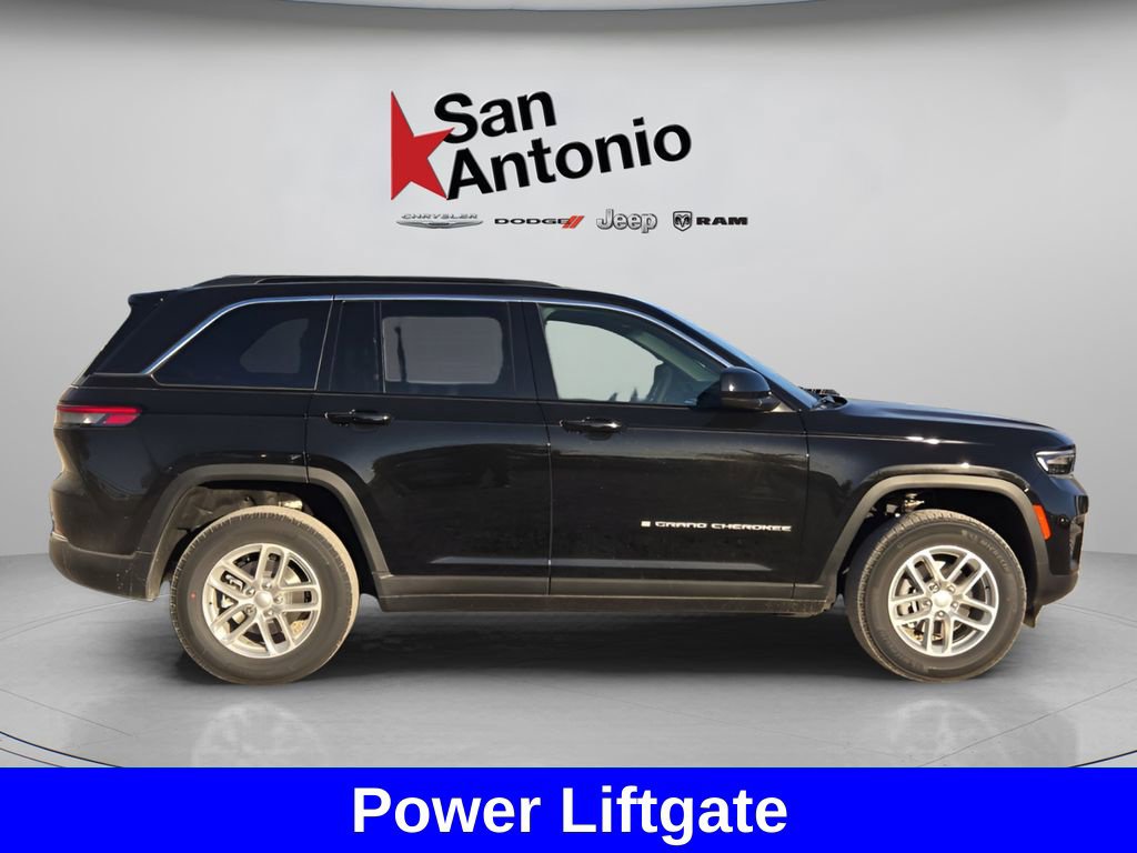 New 2025 Jeep Grand Cherokee Laredo X w/ Luxury Tech Group I AWD/4WD image 9