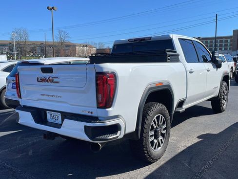 Used 2021 GMC Sierra 2500 AT4 w/ AT4 Premium Plus Package image 2