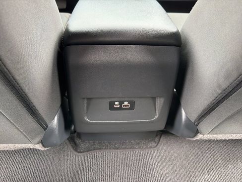 Used 2025 Nissan Frontier PRO-4X AWD/4WD image 17