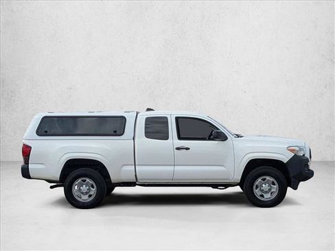 Used 2021 Toyota Tacoma SR RWD image 4