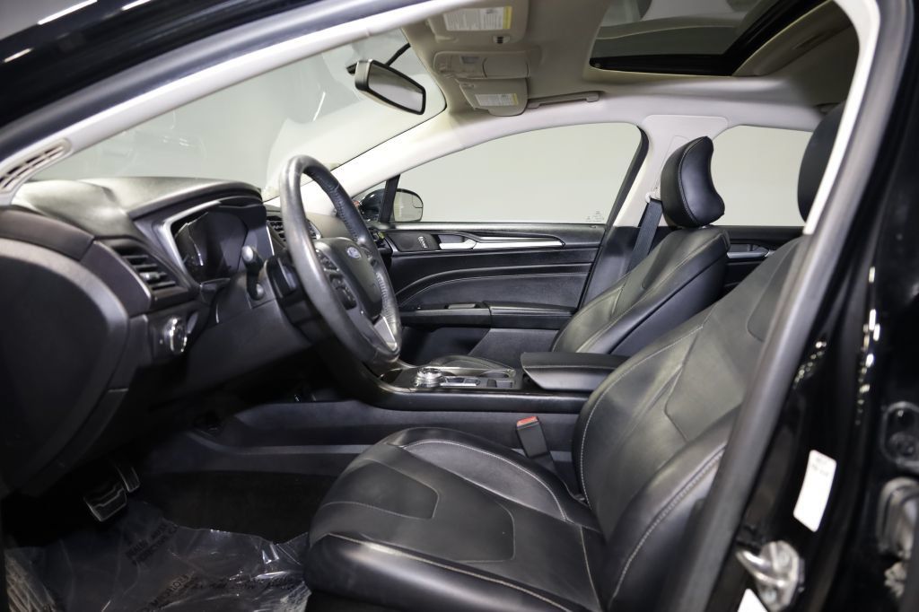 Used 2018 Ford Fusion Titanium AWD/4WD image 13