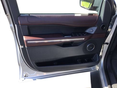 Used 2022 Ford Expedition Max Limited AWD/4WD image 20