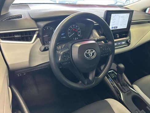 Certified 2025 Toyota Corolla LE w/ Convenience Package FWD image 13