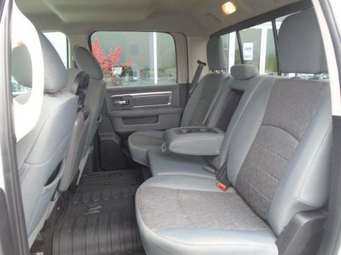 Used 2018 RAM 1500 Big Horn image 34