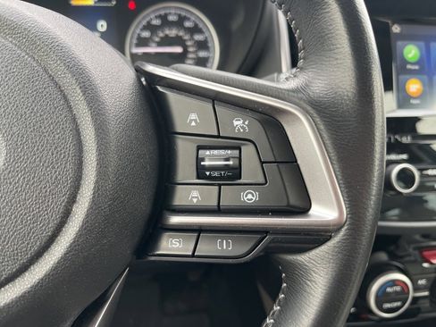 Used 2023 Subaru Forester Premium image 3