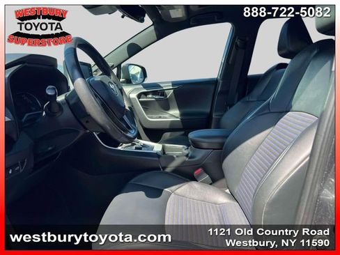 Used 2021 Toyota RAV4 XSE image 17