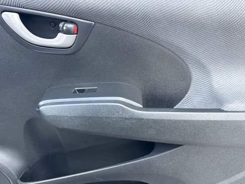 Used 2013 Honda Fit image 18