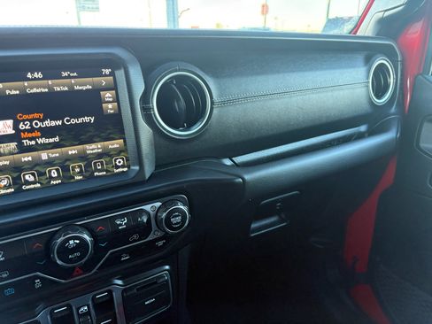 Used 2023 Jeep Wrangler Sahara image 23