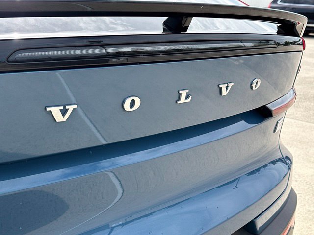 Certified 2023 Volvo C40 Recharge Core AWD/4WD image 37
