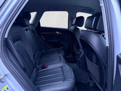Used 2023 Audi Q5 2.0T Premium w/ Convenience Package image 19