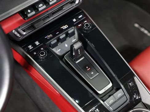 Used 2021 Porsche 911 Targa 4S image 25