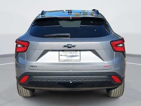 New 2026 Chevrolet Trax RS w/ Sunroof Package image 4
