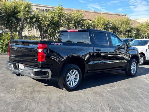 Used 2025 Chevrolet Silverado 1500 LT AWD/4WD image 13