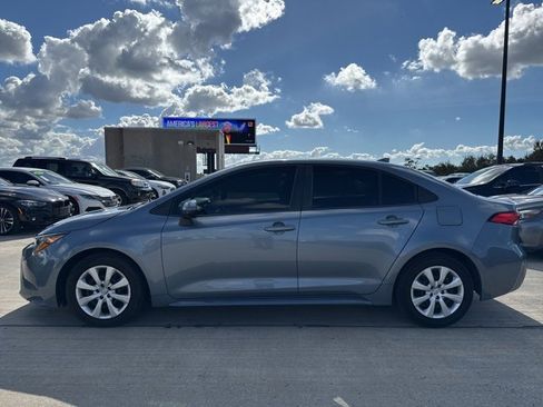 Used 2020 Toyota Corolla LE image 6