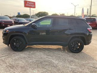 New 2025 Jeep Compass Latitude w/ Sun & Sound Group AWD/4WD video 2