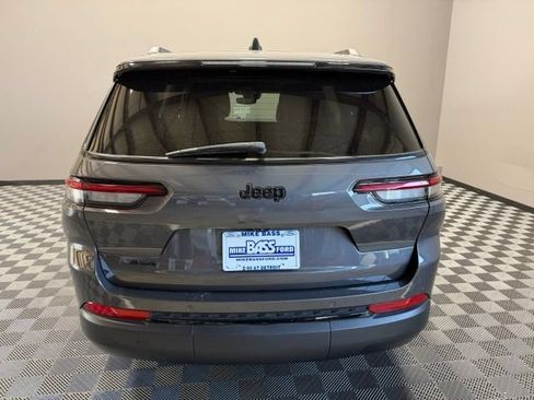 Used 2023 Jeep Grand Cherokee L Laredo AWD/4WD image 11