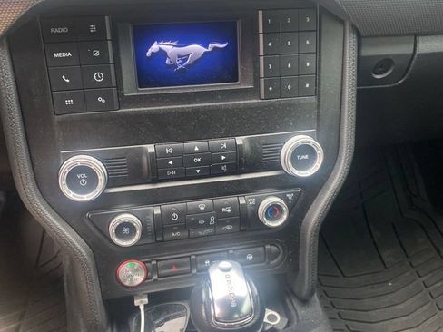 Used 2020 Ford Mustang GT w/ Black Accent Package RWD image 12