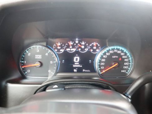 Used 2019 Chevrolet Suburban Premier AWD/4WD image 26