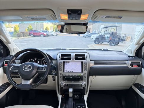 Used 2021 Lexus GX 460 Premium w/ Premium Package AWD/4WD image 27