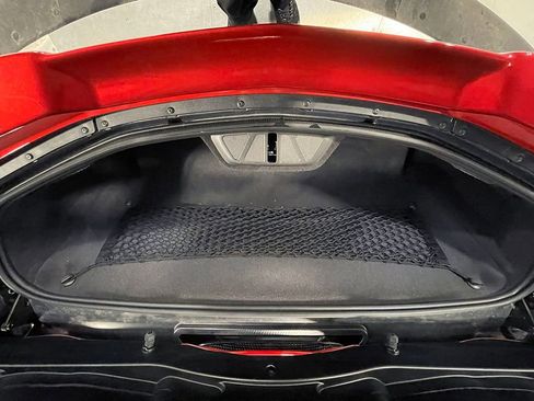 Used 2021 Chevrolet Corvette Stingray w/ Z51 Performance Package image 34