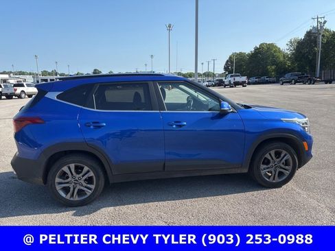 Used 2022 Kia Seltos S FWD image 8