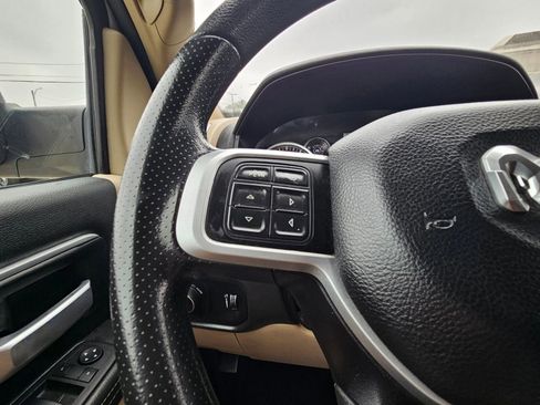 Used 2022 RAM 2500 Big Horn image 12