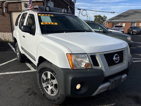 Used 2012 Nissan Xterra PRO-4X image 1