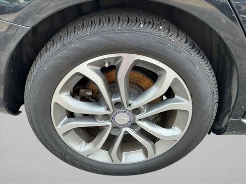 Used 2015 Mercedes-Benz C 300 4MATIC Sedan image 9