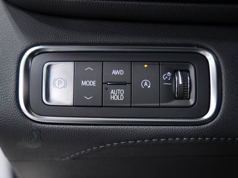 Used 2025 Buick Enclave Sport Touring AWD/4WD image 35