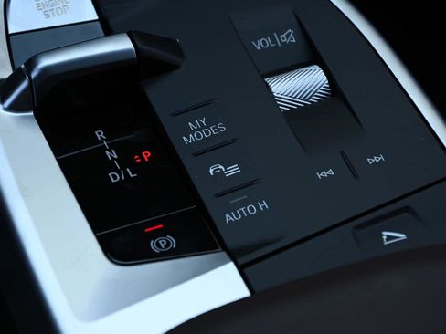 Used 2024 BMW X1 xDrive28i w/ Premium Package image 13