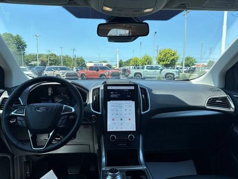 Used 2023 Ford Edge SEL w/ Convenience Package AWD/4WD image 13