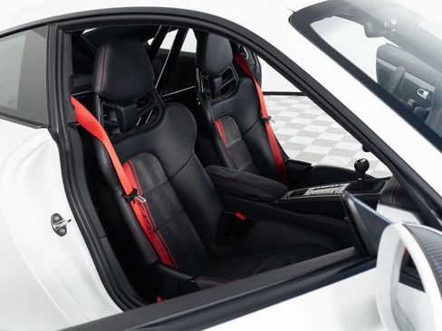 Used 2018 Porsche 911 GT3 image 17