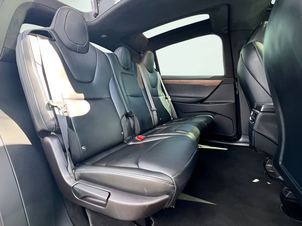 Used 2020 Tesla Model X Long Range AWD/4WD image 22