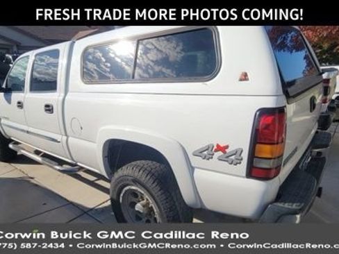 Used 2005 GMC Sierra 2500 SLE w/ Skid Plate Package image 1