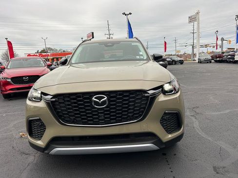 Certified 2025 MAZDA CX-70 Plug-In Hybrid w/ Premium Pkg image 8