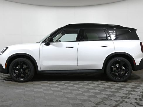 Used 2025 MINI Cooper Countryman S image 2