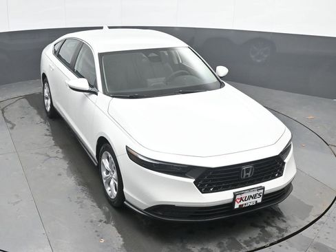 New 2026 Honda Accord LX image 28