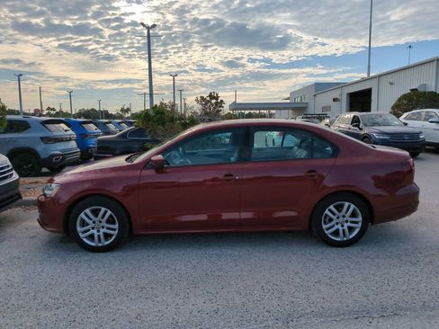 Used 2018 Volkswagen Jetta S FWD image 2
