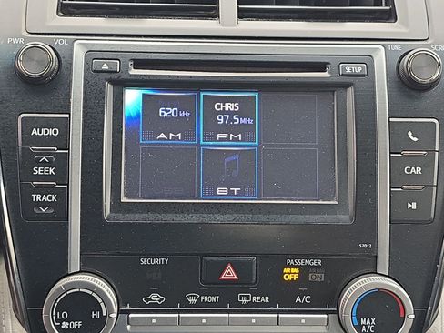 Used 2012 Toyota Camry LE image 24