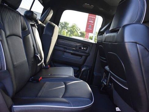 Used 2025 RAM 3500 Limited AWD/4WD image 23