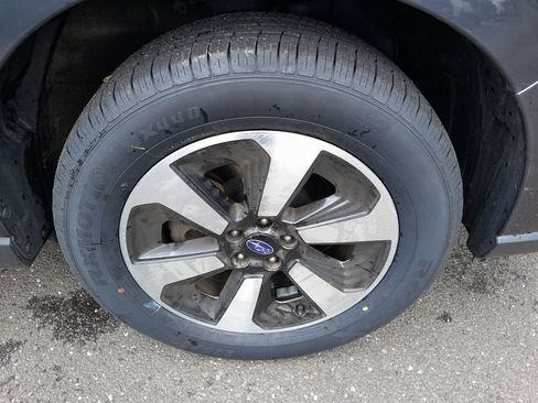 Used 2018 Subaru Forester 2.5i Premium AWD/4WD image 41