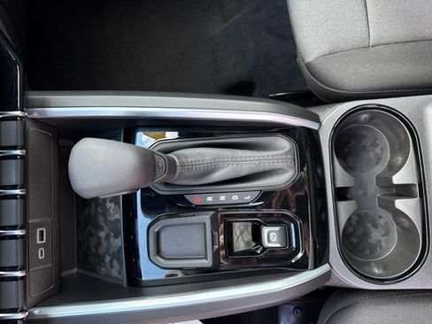 Used 2026 Chevrolet Colorado W/T RWD image 29